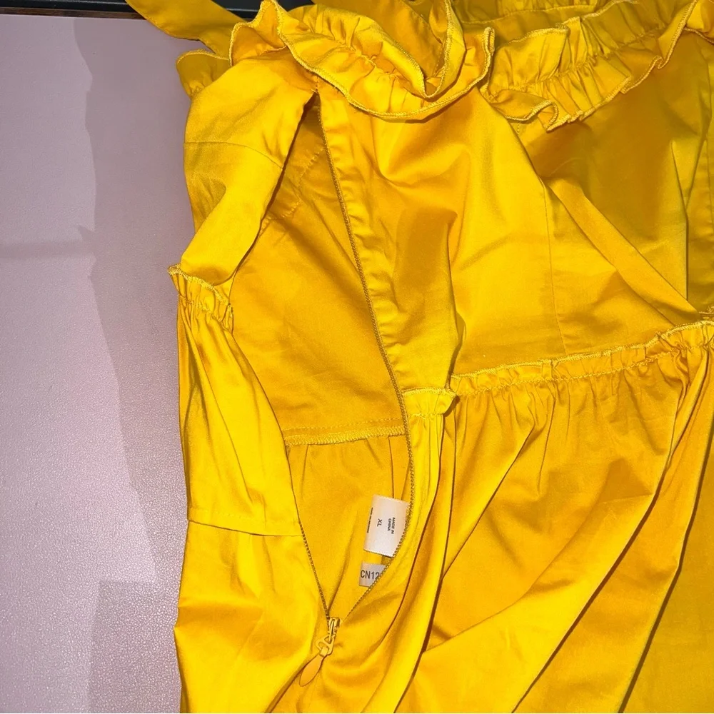 New York & Co.  Women's XL Yellow Sleeveless Tiered Ruffle Tank Top Summer Beach
